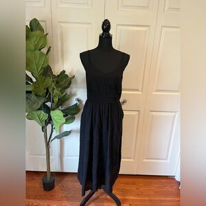Old Navy Black Sleeveless Midi Dress